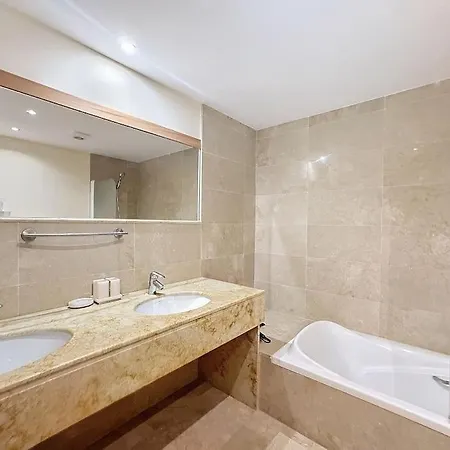 Bright Duplex In Lomas Monteros Marbella