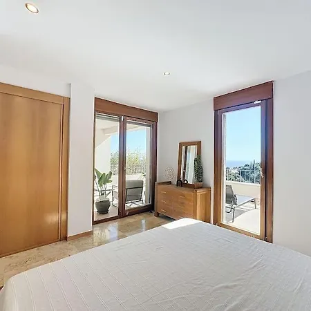 Bright Duplex In Lomas Monteros